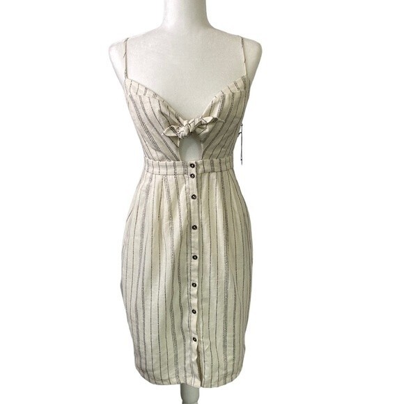 ASTR the Label Linen Sleeveless Button Front Dress Cut Out Tie Detail Pockets - Picture 4 of 16